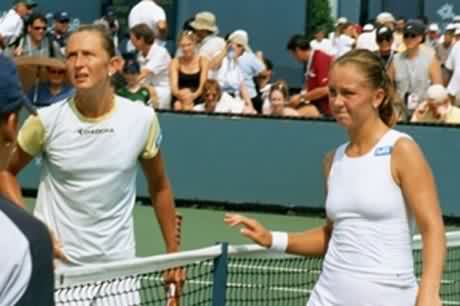 Elena Likhovtseva and Tatiana Perebiynis (2001 US Open)