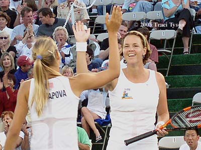 Maria Sharapova and Lindsay Davenport (2003 World Team Tennis)