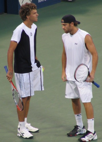 Gustavo Kuerten and Robby Ginepri (2007 US Open)
