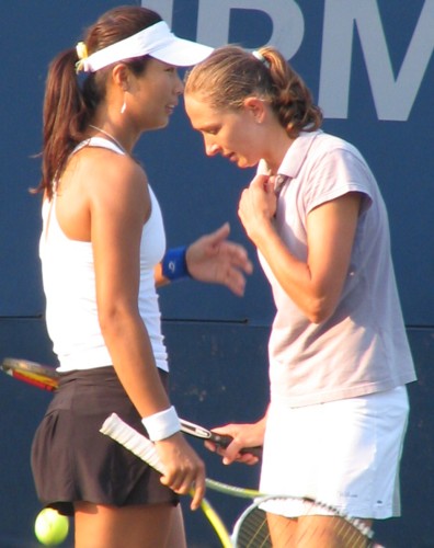 Elena Likhovtseva and Tian-Tian Sun (2007 US Open)