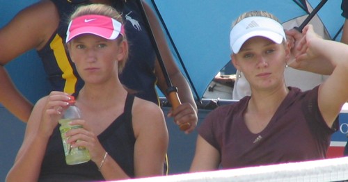 Anna Chakvetadze and Victoria Azarenka (2007 US Open)